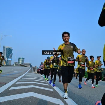 Runner Photo 6354028