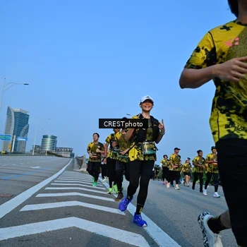 Runner Photo 6354039