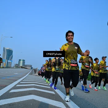 Runner Photo 6354043