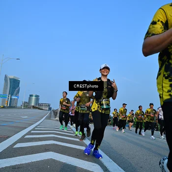 Runner Photo 6354048