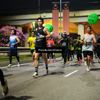 Runner Photo 6354071