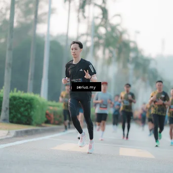 Runner Photo 6354075