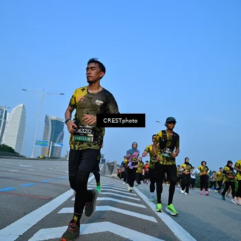 Runner Photo 6354076