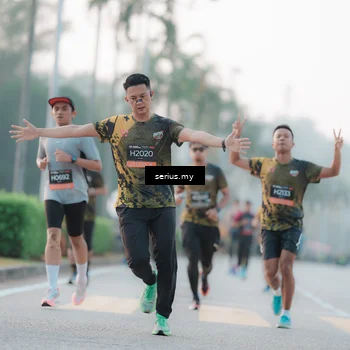 Runner Photo 6354115
