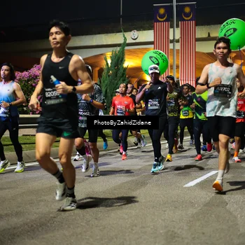 Runner Photo 6354122