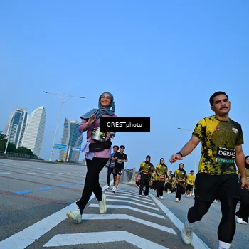 Runner Photo 6354126