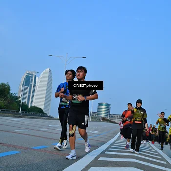 Runner Photo 6354137