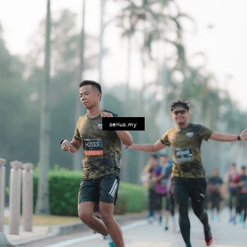 Runner Photo 6354139