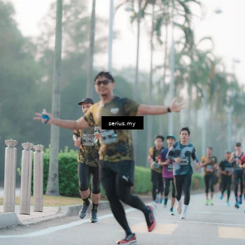 Runner Photo 6354151