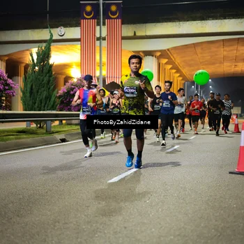 Runner Photo 6354199