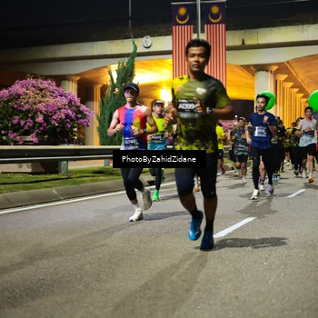 Runner Photo 6354235