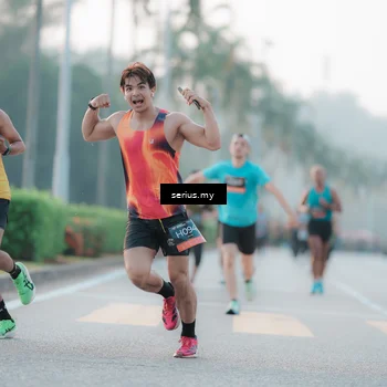 Runner Photo 6354247