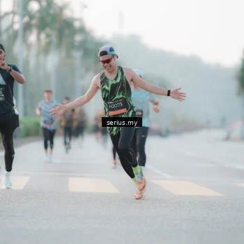 Runner Photo 6354325