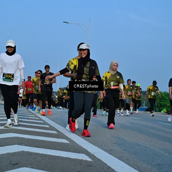Runner Photo 6354359