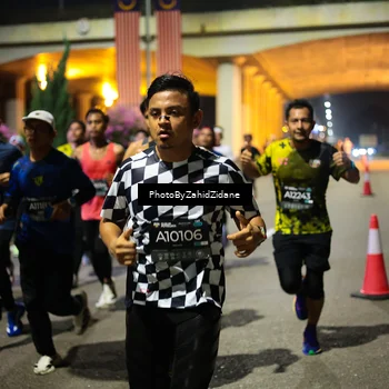 Runner Photo 6354394