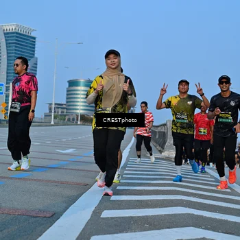 Runner Photo 6354417