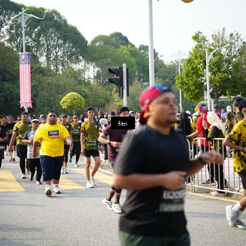 Runner Photo 6354418