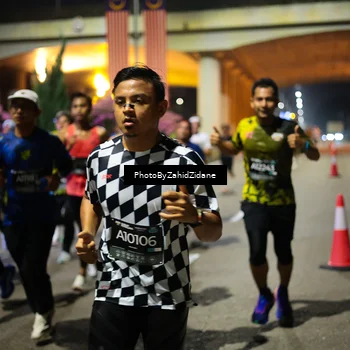 Runner Photo 6354421