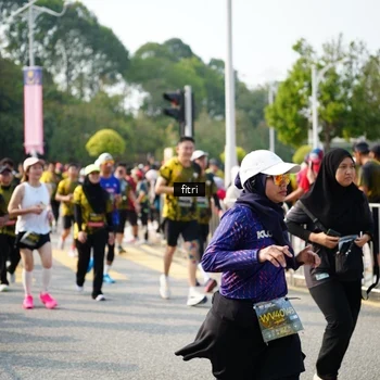 Runner Photo 6354435