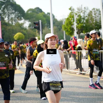 Runner Photo 6354453