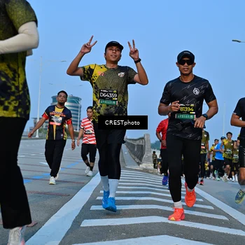 Runner Photo 6354476
