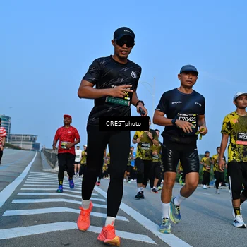 Runner Photo 6354502