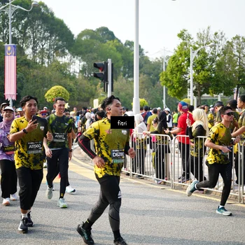 Runner Photo 6354505