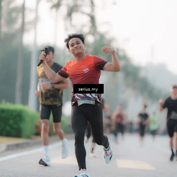 Runner Photo 6354524