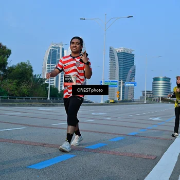 Runner Photo 6354614