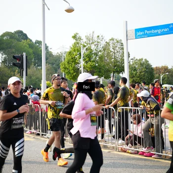 Runner Photo 6354624