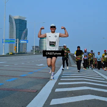 Runner Photo 6354715