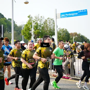 Runner Photo 6354724