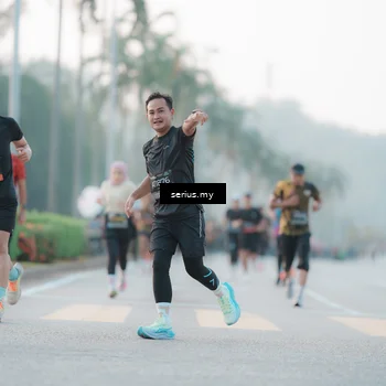 Runner Photo 6354755