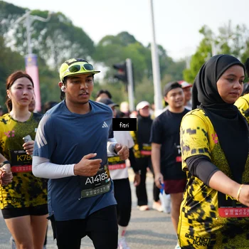 Runner Photo 6354757