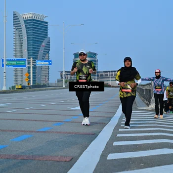 Runner Photo 6354759