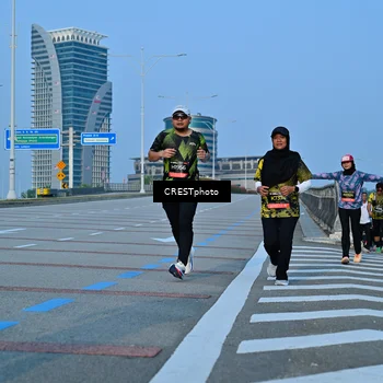 Runner Photo 6354776