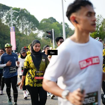 Runner Photo 6354793