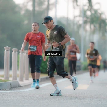 Runner Photo 6354831