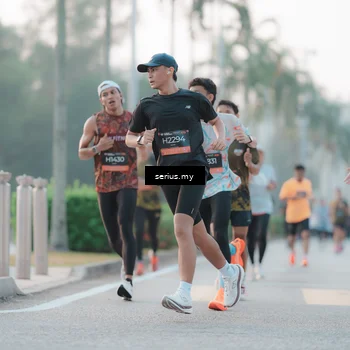 Runner Photo 6354875