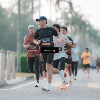 Runner Photo 6354876