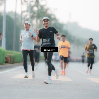 Runner Photo 6354900