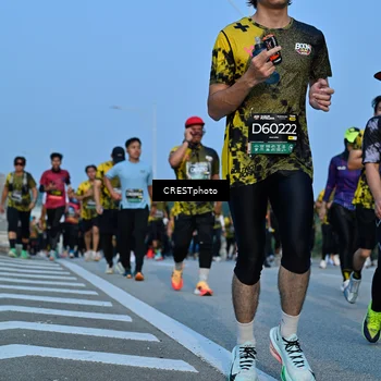 Runner Photo 6354911