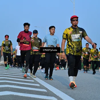 Runner Photo 6354925