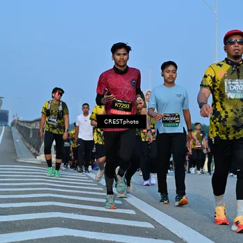 Runner Photo 6354944