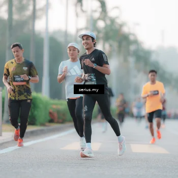 Runner Photo 6354948