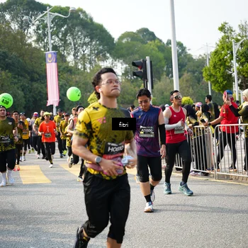 Runner Photo 6354980