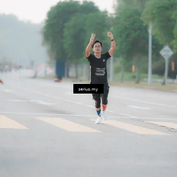 Runner Photo 6355002