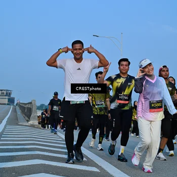 Runner Photo 6355075