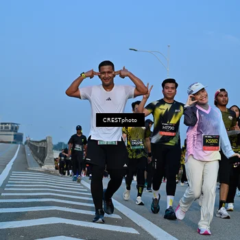 Runner Photo 6355082