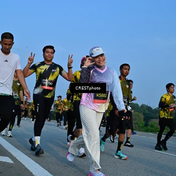 Runner Photo 6355110